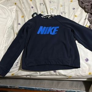 nike sweatshirt
